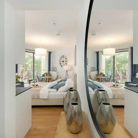 Holiday Studio With Access To Pool And Sauna شقة بوبيروفو