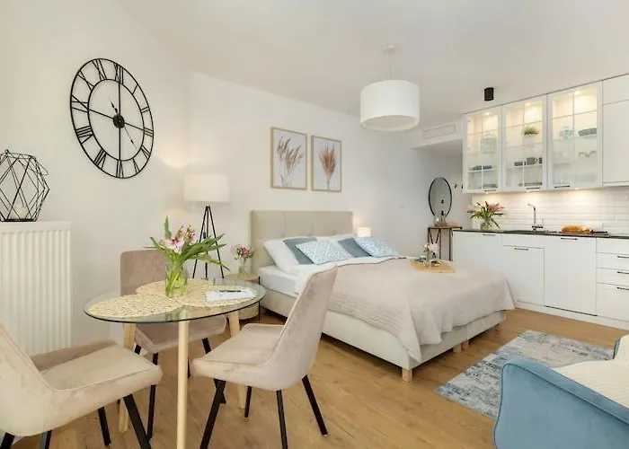 Apartman Holiday Studio With Access To Pool And Sauna *