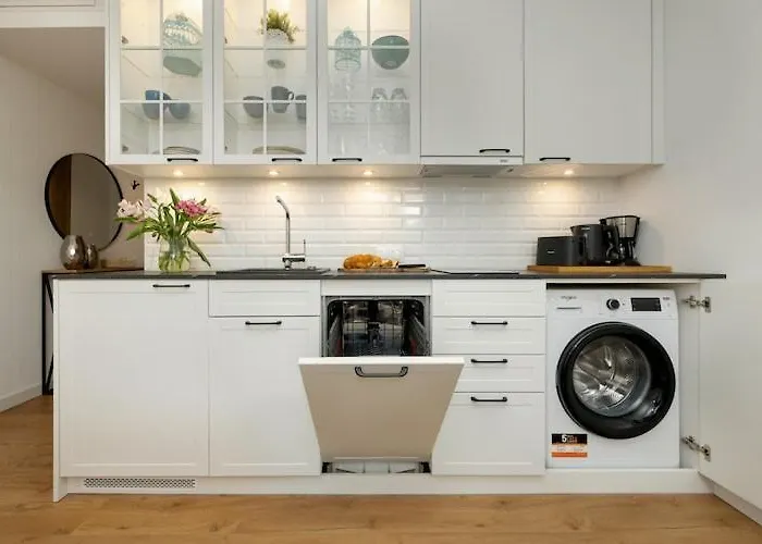 Holiday Studio With Access To Pool And Sauna Apartman *